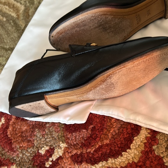 Gucci Jordaan loafers in like new condition, timeless design gorgeous stylish - Picture 9 of 13